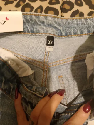 Jeans donna palazzo strappati