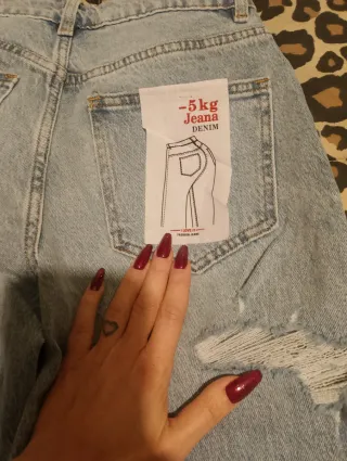 Jeans donna palazzo strappati