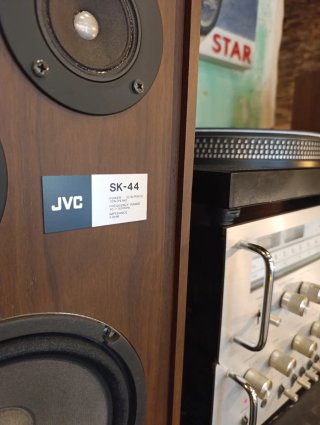 Diferentes Altavoces Hi-Fi Vintage
