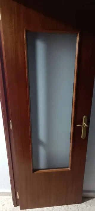 8 Puertas Madera con y sin Cristal