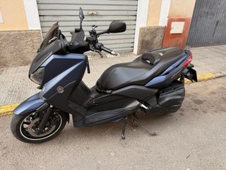 Yamaha XMAX 400cc Maxiscooter
