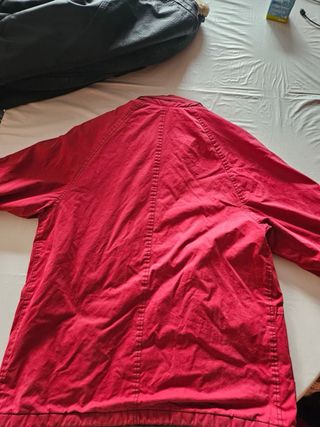 Cazadora Vassili Roja y Negra