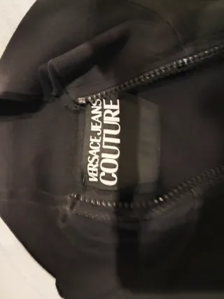 Chaqueta Versace Negra Media Cremallera