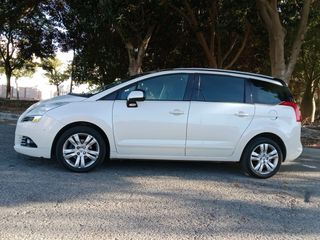 Peugeot 5008 2014