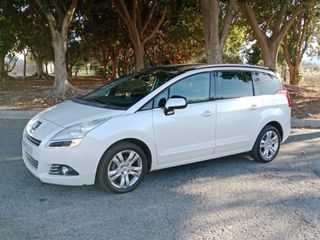 Peugeot 5008 2014