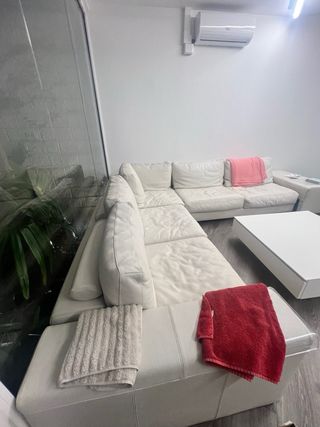 Sofá de piel Natuzzi blanco