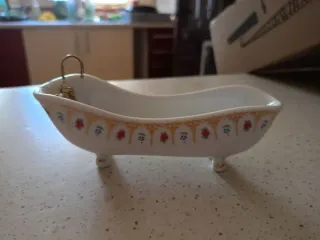 Mobili per case delle bambole