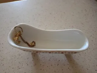 Mobili per case delle bambole