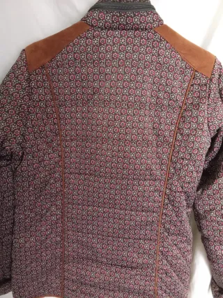 Chaqueta con estampado floral