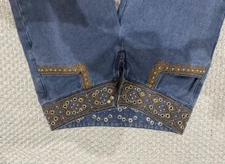 Jeans Nicoli con detalles bordados
