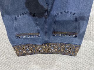 Jeans Nicoli con detalles bordados