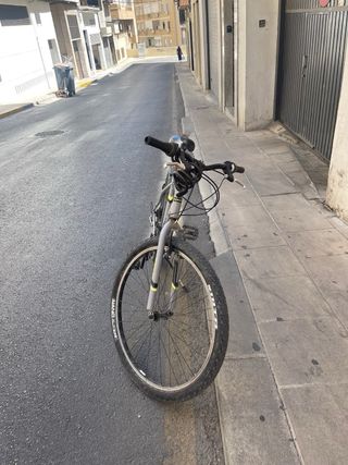 Bicicleta de montaña gris Talla M