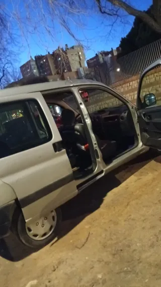 Peugeot Partner 2010