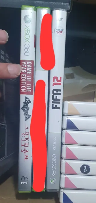 Juegos Xbox 360: FIFA 12 y Batman Arkham City