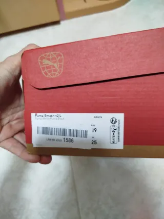 Zapatillas Puma Blancas y Negras unisex