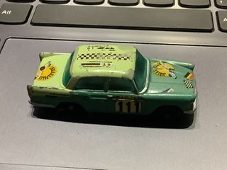 Coche Austin A55 1/64 Lesney