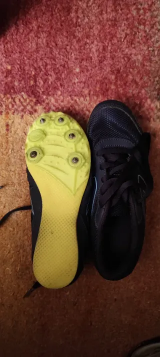 Zapatillas atletismo clavos Talla 34