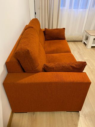 Sofá cama de 3 plazas prácticamente nuevo
