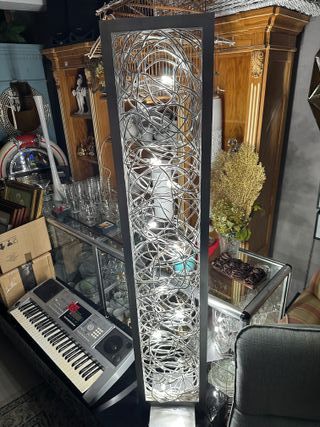 Lámpara de pie moderna metal y cristal