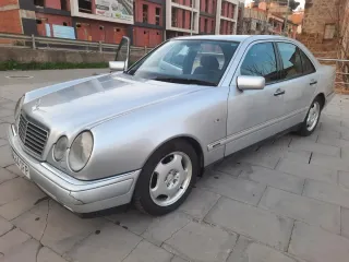 Mercedes-Benz Clase E 300 TD
