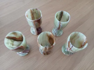 Juego de 5 copas decorativas de mármol