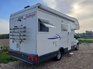 Autocaravana ford transit 2005 y 137432km 8 plazas