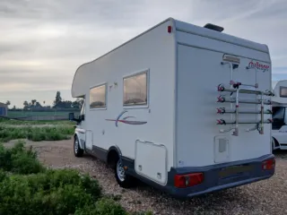 Autocaravana ford transit 2005 y 137432km 8 plazas