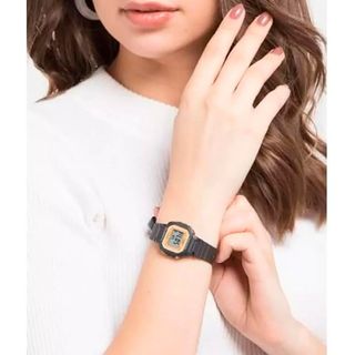 Reloj Casio Digital LA-20WH-9AEF Naranja