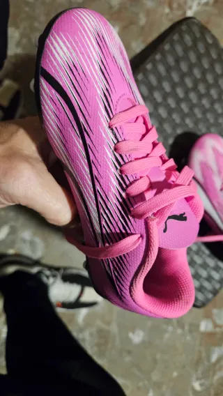 Botas de fútbol Puma N⁰28 niña rosa