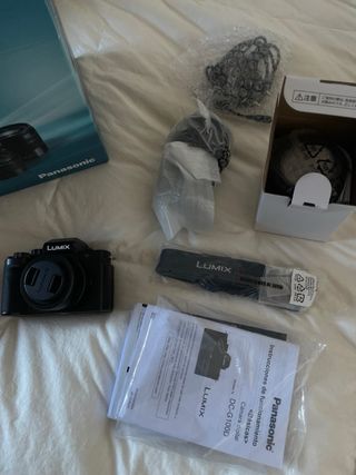 Cámara Panasonic Lumix G100D + 3 objetivos