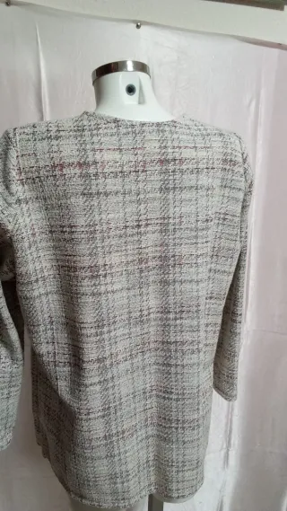 Conjunto Chaqueta y Camisa Beige