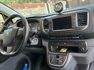 Peugeot e-Expert 2021