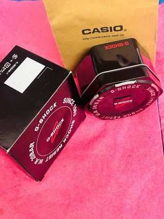 Reloj G-SHOCK Dorado y Negro