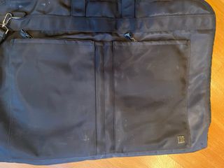 Bolsa de viaje negra muy ligera