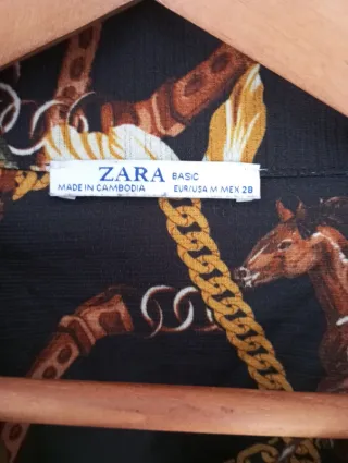 Vestido Zara estampado cadenas y caballos