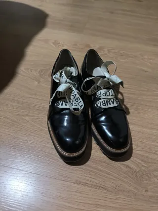 Zapatos Zara charol negros