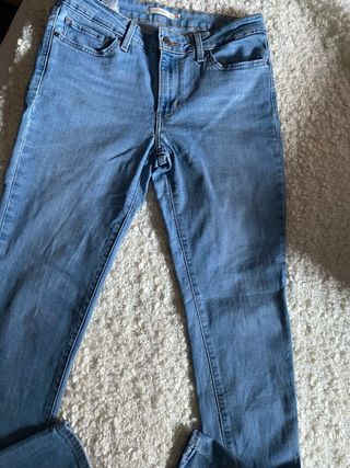 Pantalón Levi's 711 Skinny Talla 29