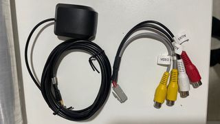 Cámara Marcha Atrás + Antena GPS Coche