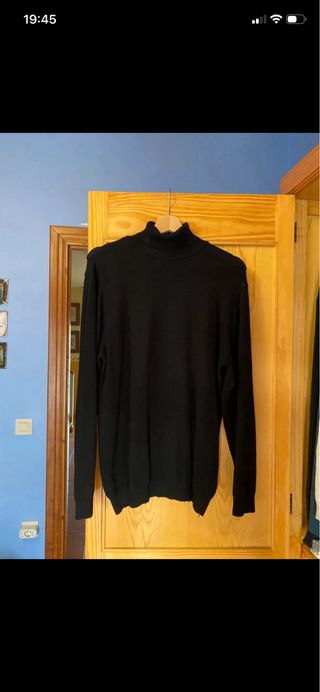 Jersey cuello alto negro