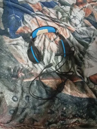 Auriculares Gaming Azul y Negro