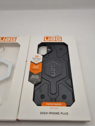 Fundas UAG para iPhone Plus (2024)