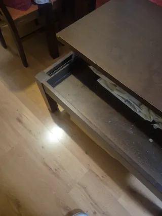 Mesa de centro de madera marrón