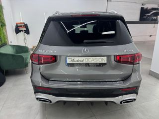 Mercedes-Benz GLB 220d AMG LINE 7 PLAZAS