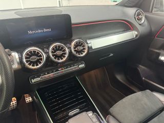 Mercedes-Benz GLB 220d AMG LINE 7 PLAZAS