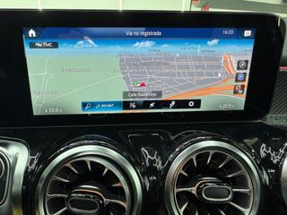 Mercedes-Benz GLB 220d AMG LINE 7 PLAZAS