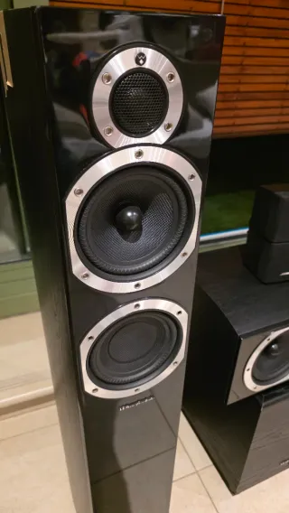 Altavoces Wharfedale Diamond 10.4 + Subwoofer