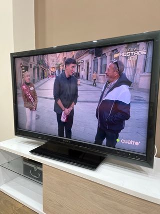 Televisión Sony Bravia 40 pulgadas.