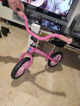 Bicicleta sin pedales niña CHICCO