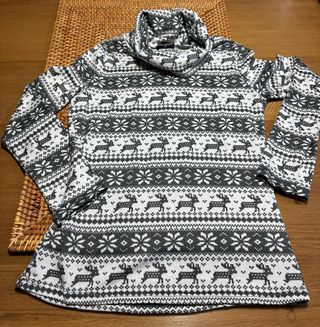 Jersey cuello alto estampado reno