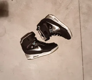 Scarpe Nike Air Revolution Sky Hi